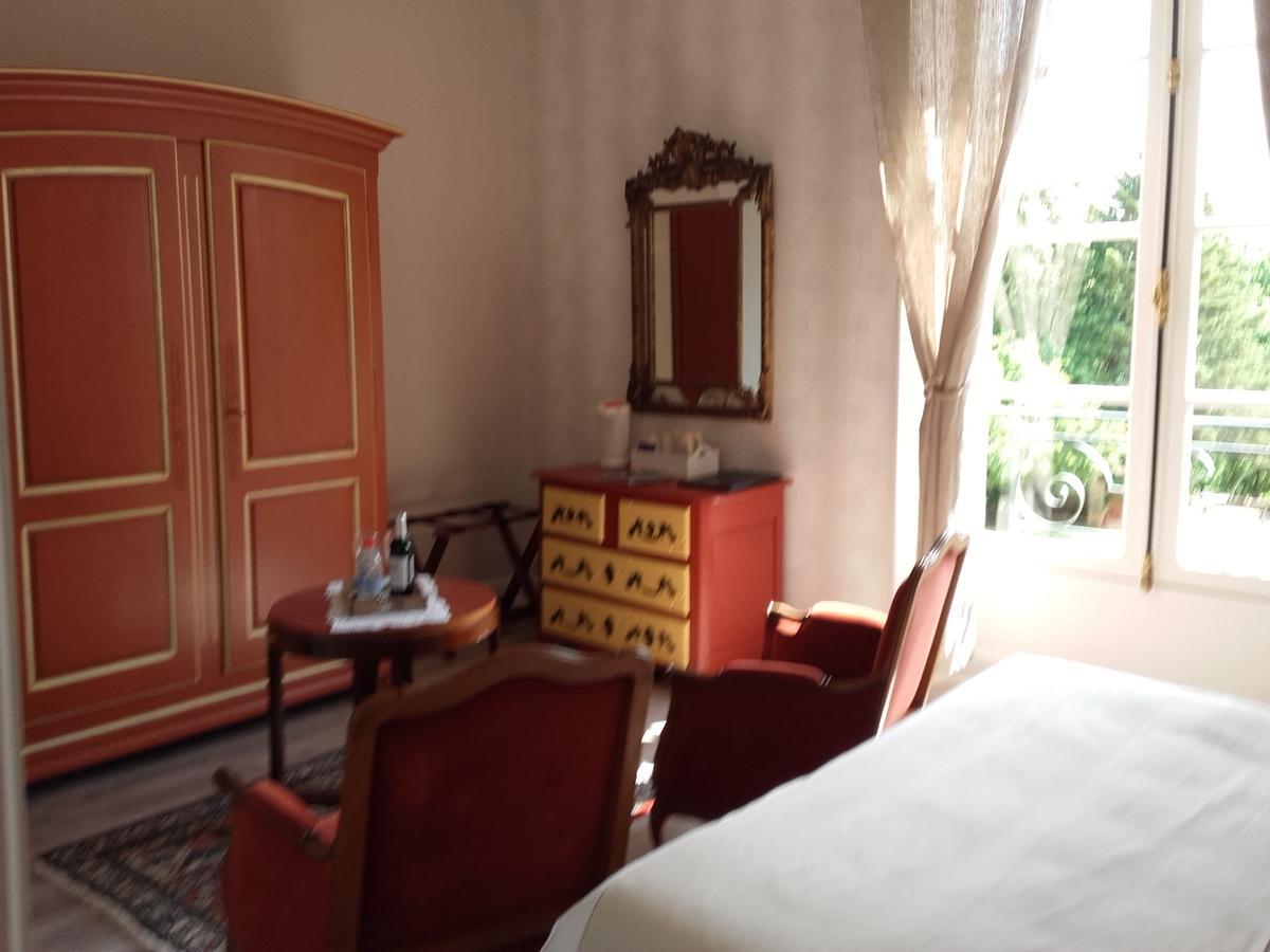 Chateau De Rouffiac Bed & Breakfast Duravel Екстериор снимка